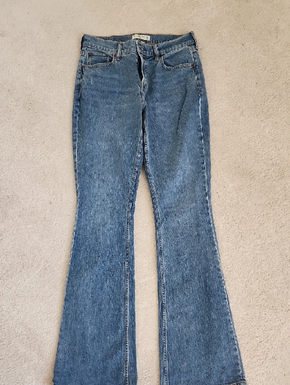 Abercrombie & Fitch Medium Blue Straight-Leg Jeans - Picture 3 of 3